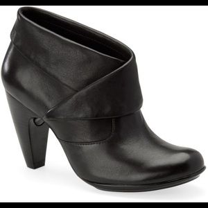 Sofft Womens Freeda Bootie